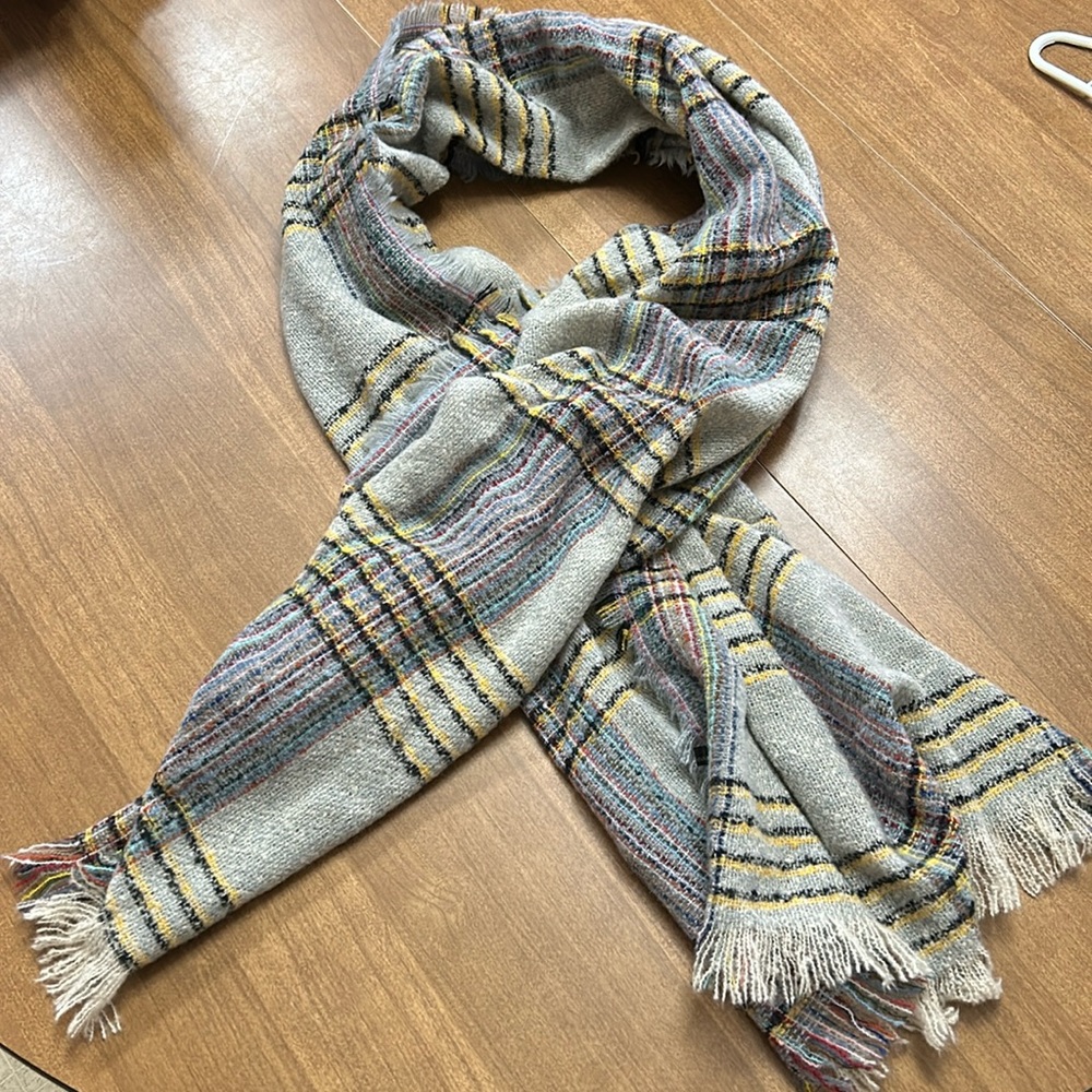 Never used accessory scarf